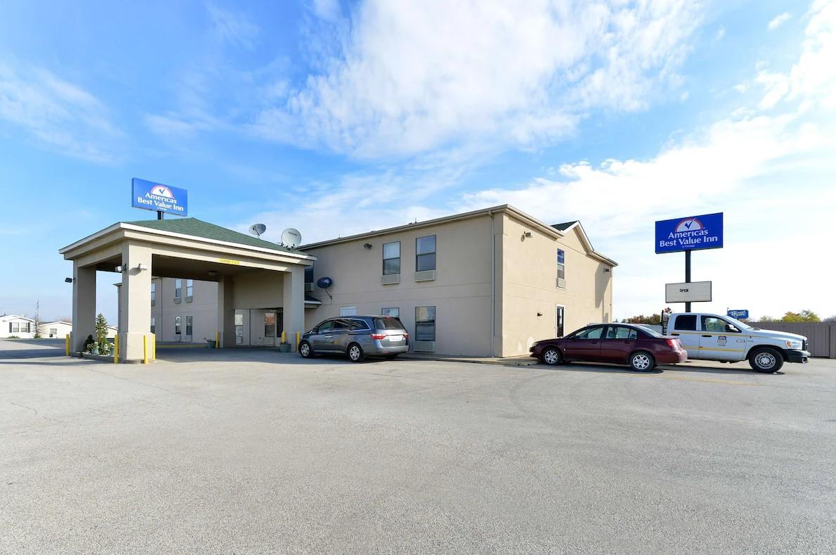 Hotel Super 8 By Wyndham Chenoa Exterior foto